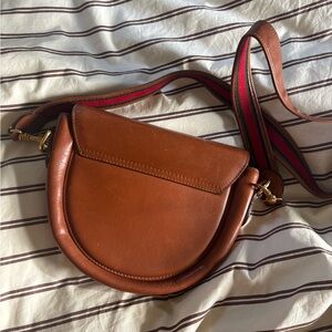 Vintage Gucci Cognac Leather Saddle Bag with Strap